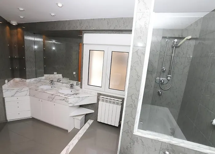 Differentflats Horizonte アパート サロウ